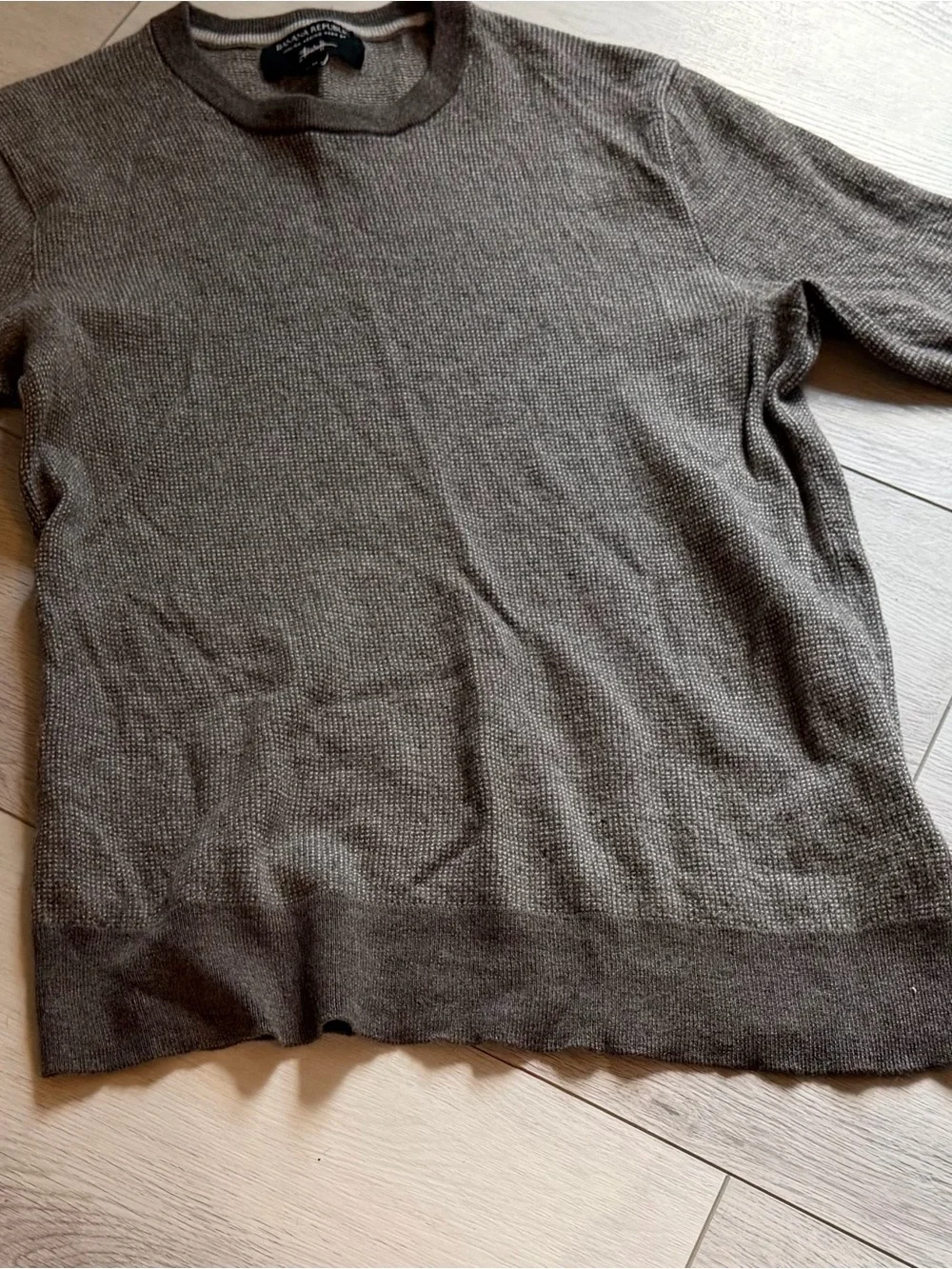 Banana Republic Men's Brown Crewneck Knit Sweater